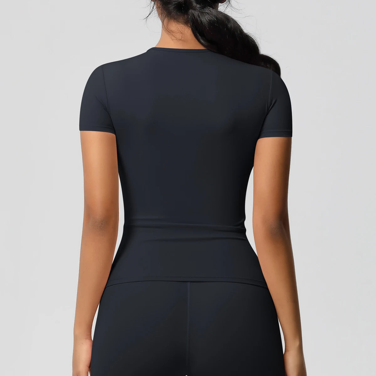 Classic Shape Tee by Vivacuerpo — imagen 4